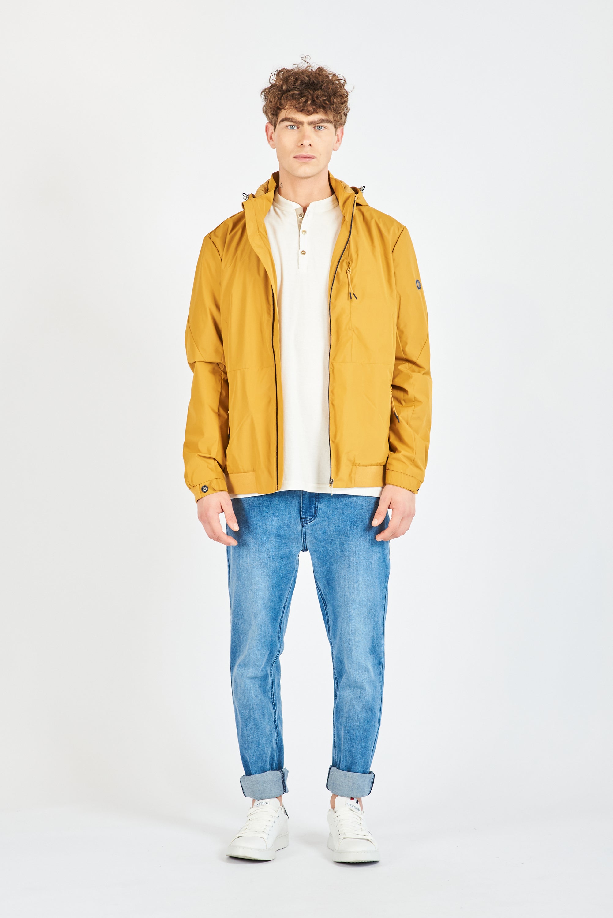 CAMPERA BREAKER MUSTARD