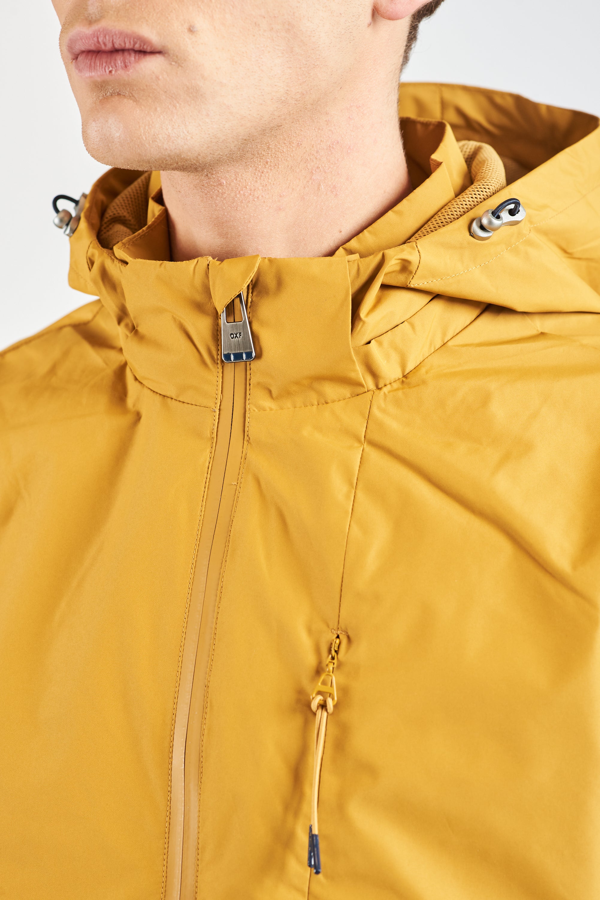 CAMPERA BREAKER MUSTARD